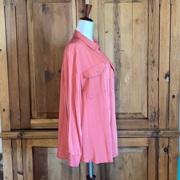 CHICO’S 💯 Modal Coral Long Sleeve Button Down Blouse Sz. 3 - Picture 4 of 11